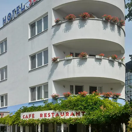 Set Hotel 4*