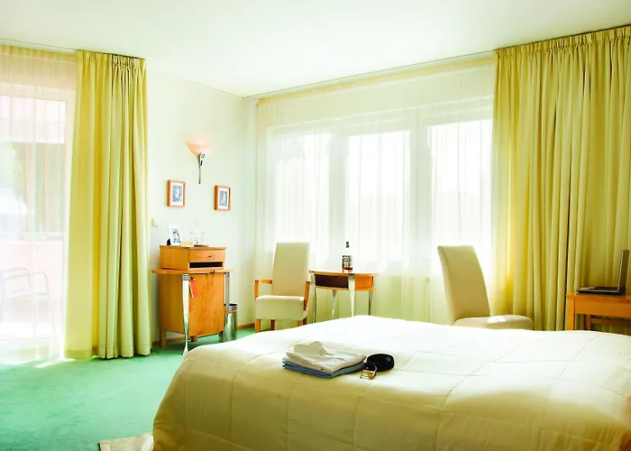 Set ברטיסלאבה