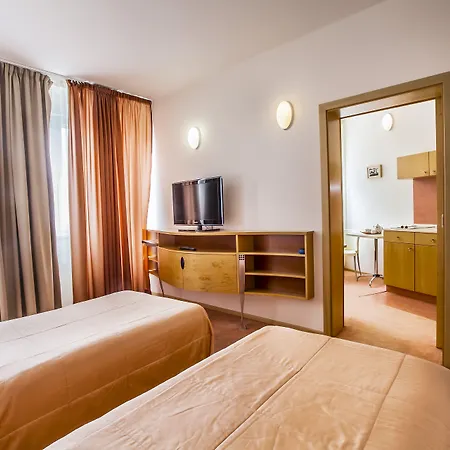 Set 4* Bratislava