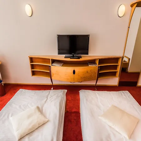 Set Hotel 4*